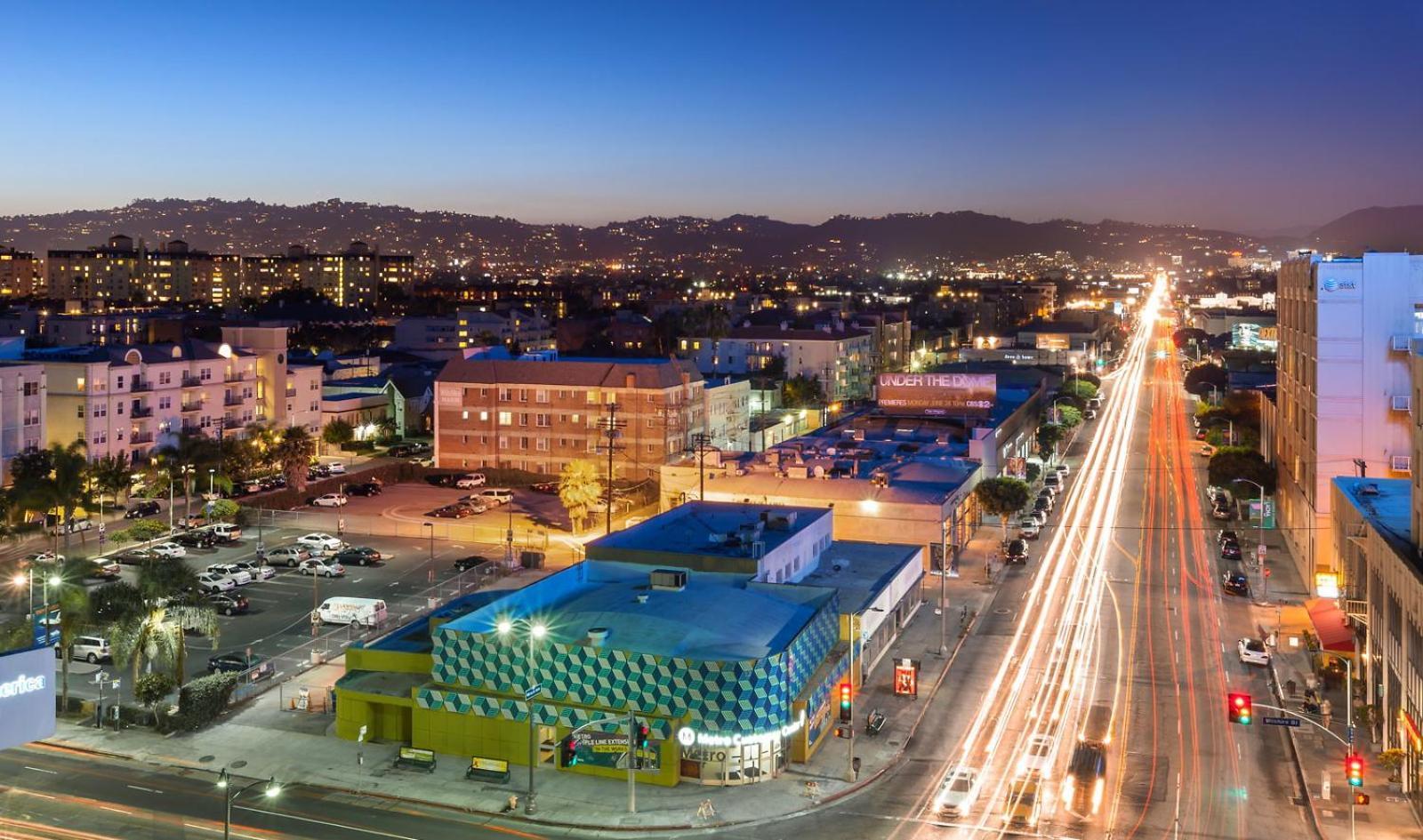 Huge And Modern 3 Bdr And 2 Bth Townhouse In La! * Los Angeles